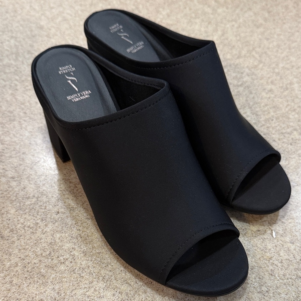 Vera Wang Black Peep-Toe Heeled Shoes